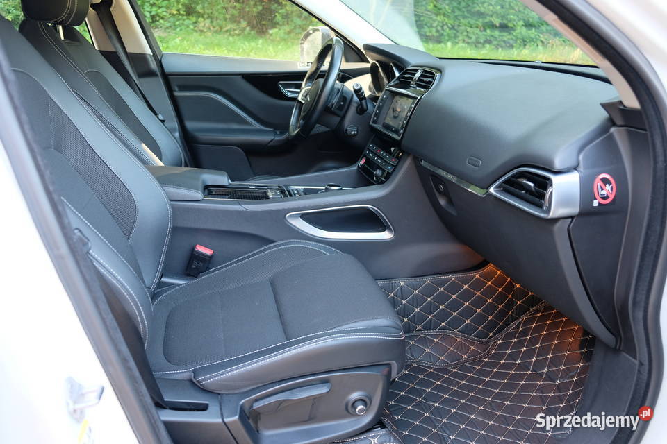 Jaguar FPace 2017 Jaguar FPace 20d 180 RSport 77 Kielce