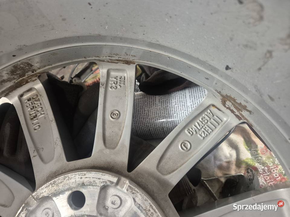 Felgi aluminiowe Skoda 5x100 16x6J et38 Sieniawka