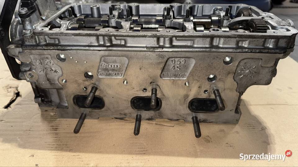 Głowica cylindrów Audi 30 TDI 1059854CH prawa Głowice cylindrów Motoryzacja Starogard Gdański