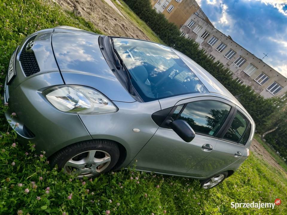 Toyota Yaris 2006r 13 87 ZADBANY W SUPER STANIE aluminiowe felgi Elbląg