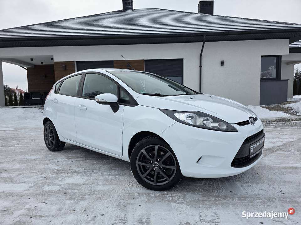 Ford Fiesta125 16V 82 AMBIENTE RATY GWARANCJA aluminiowe felgi Buk sprzedam