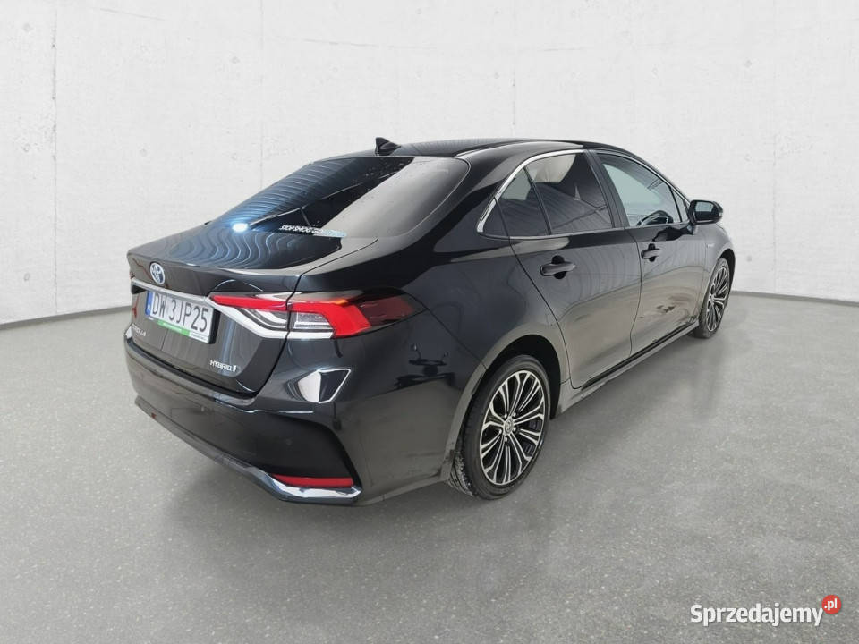 Toyota Corolla Seria E16 2012 Komorniki sprzedam