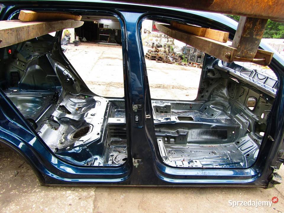 PRÓG SŁUPEK PRAWY BOK LW5Q SEAT ATECA