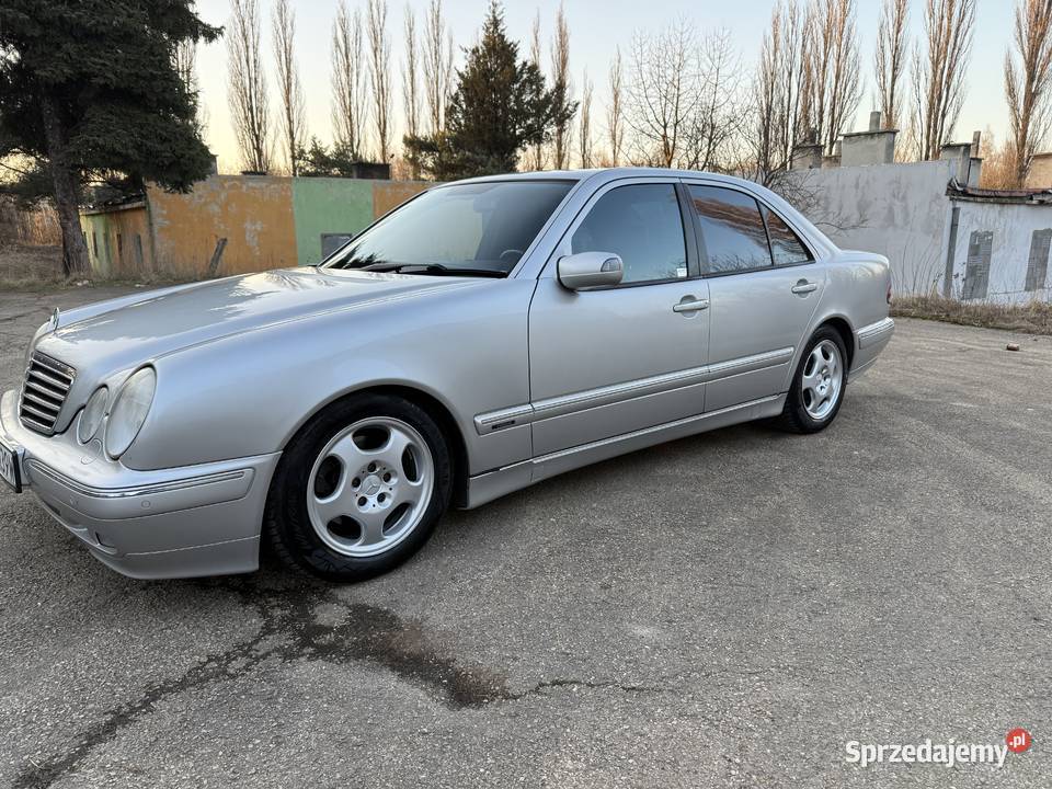 Zadbany i dobrze wyposażony w210 sprzedam