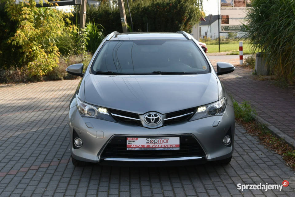 Toyota Auris 20D4D 124 2013r Climatronic Kamera 1998cm3 Kampinos