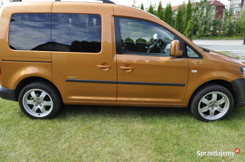 VW Caddy life automat tdi Klima hak