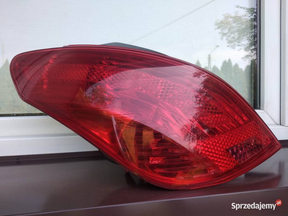 Peugeot 308 T7 hatchback lampa tył tylna lewa Sieradz