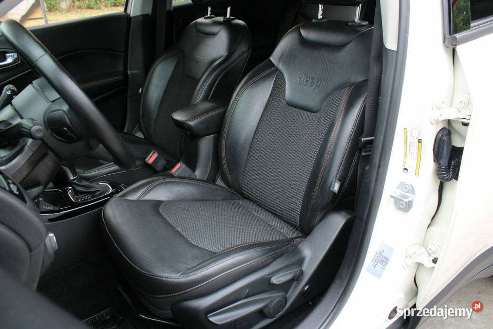 Jeep Compass Bezwypadkowy bogata wersja światła LED Compass Gliwice
