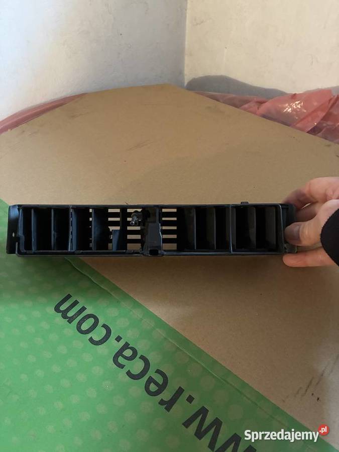 Mercedes w124 nawiew środkowy powietrza małopolskie Trzebinia sprzedam