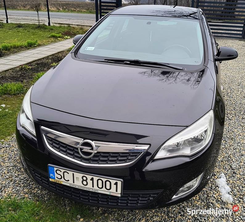 Opel astra J Polski salon Pierściec sprzedam