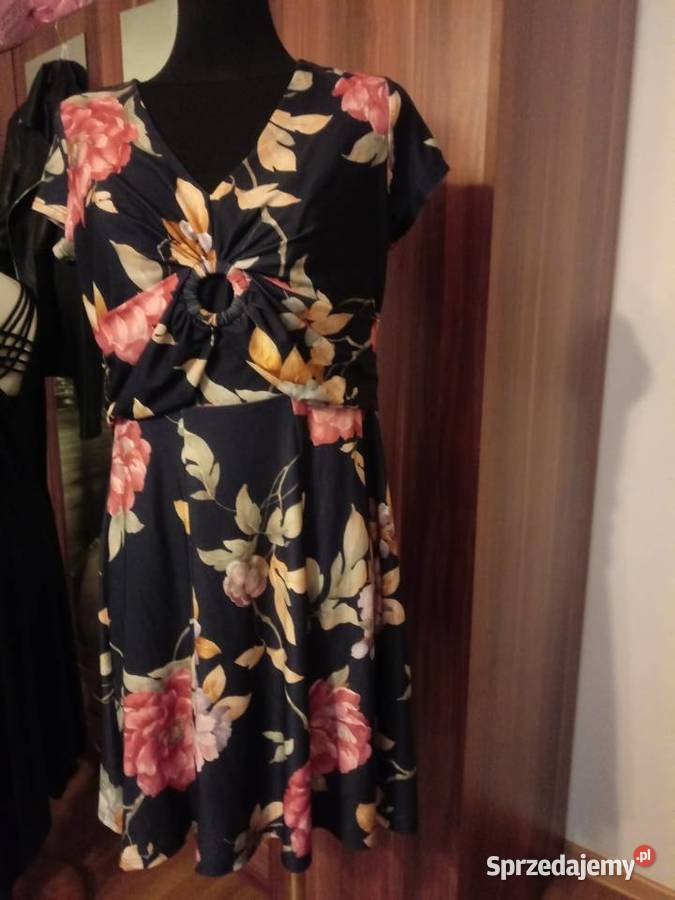 Nowa sukienka w kwiaty Bodyflirt Chrzanów