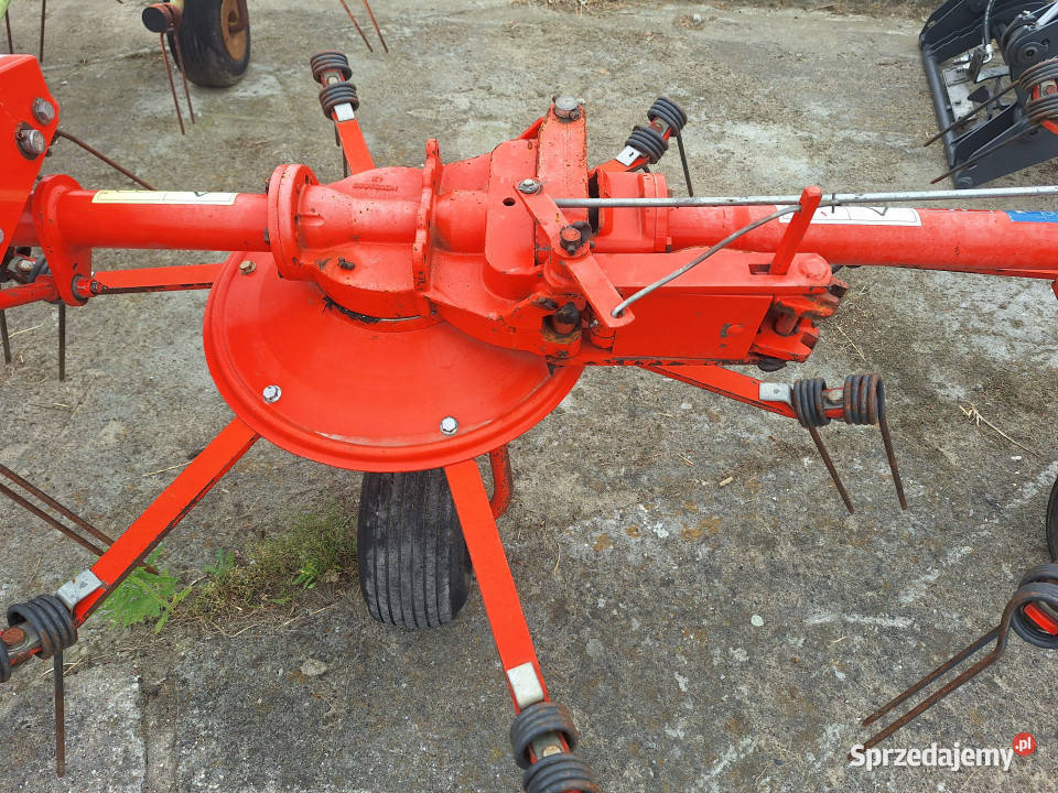 Przetrząsarka KUHN 5001T Szlachcin