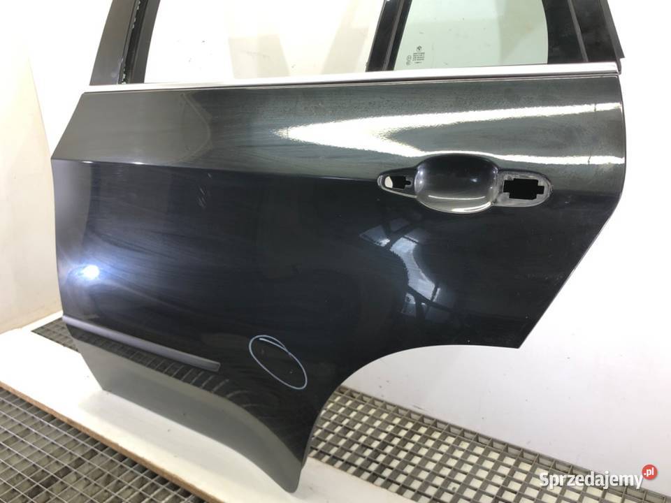 DRZWI LEWY TYŁ BMW E70 SUV 0613 osobowe