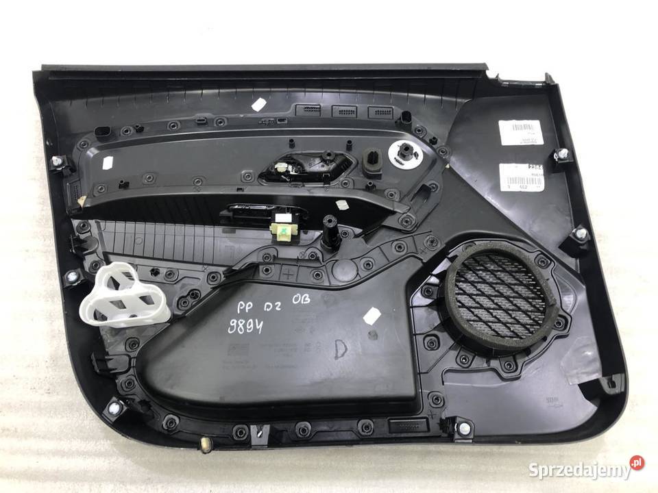 BOCZEK DRZWI PRAWY PRZÓD 809008061R DUSTER II