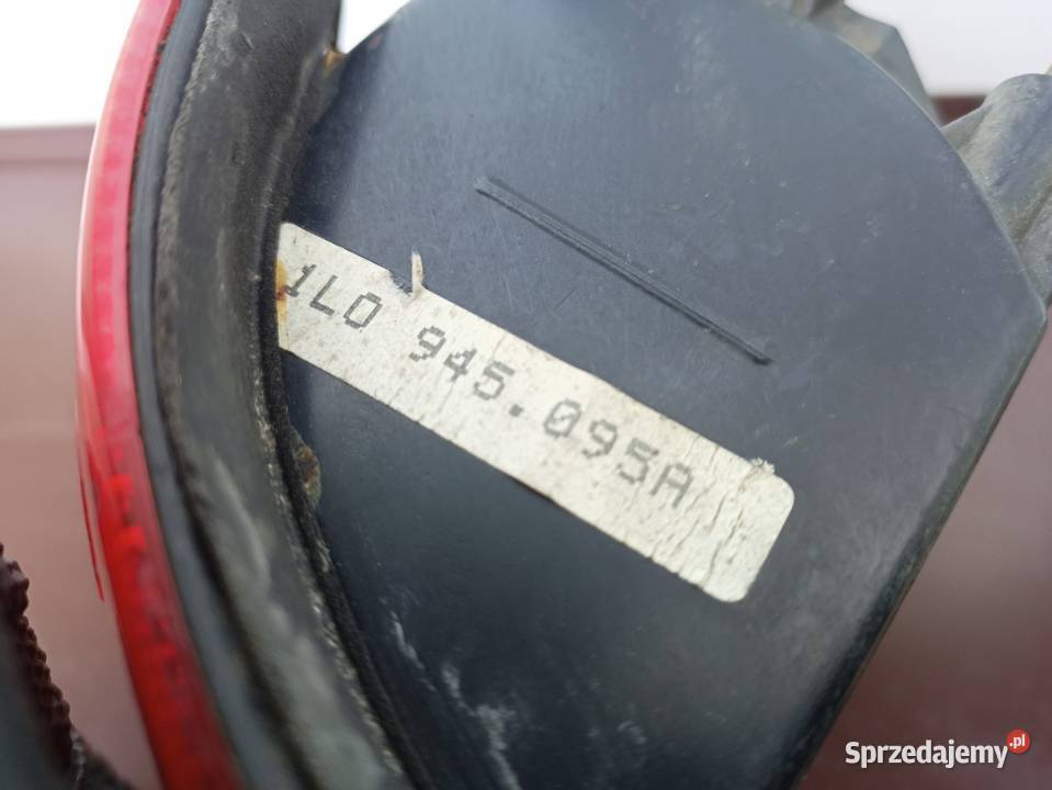 Seat Toledo I 1 lampa tył tylna lewa narożna w Lampy tylne Sieradz sprzedam