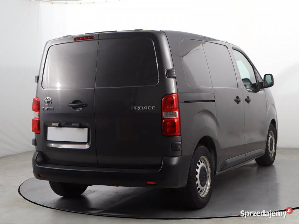 Toyota ProAce 16 D4D szary Katowice