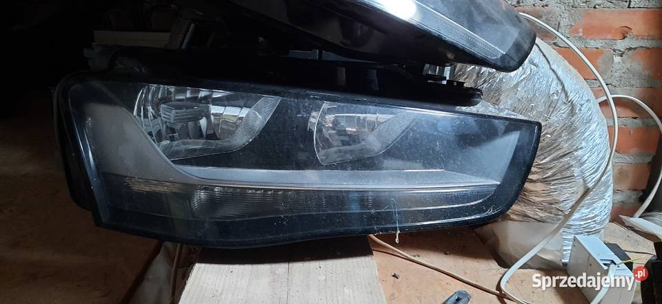 LAMPA PRZEDNIA REFLEKTOR AUDI A4 B8