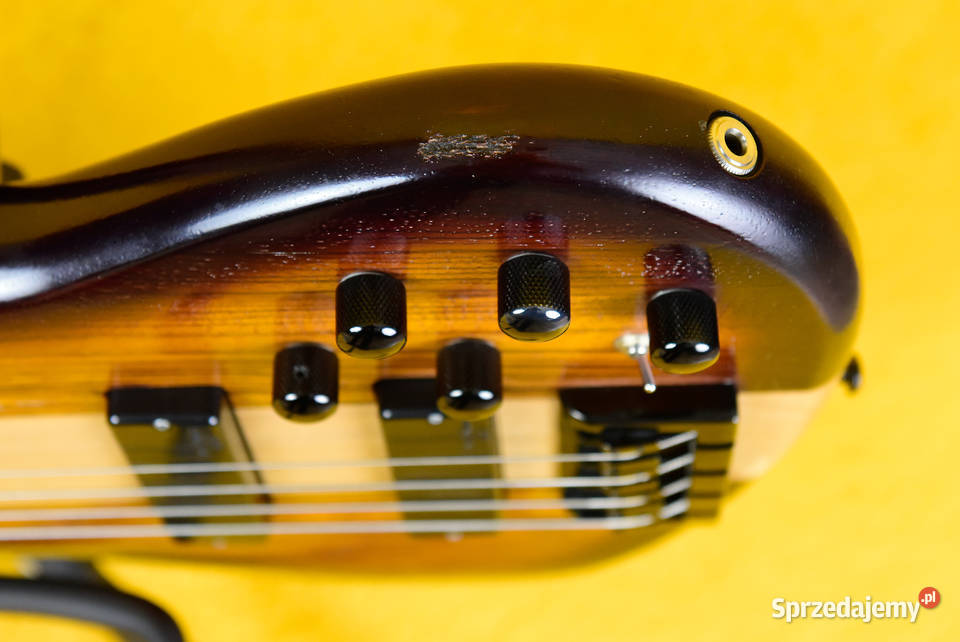 Gitara basowa Cort fretless Krosno