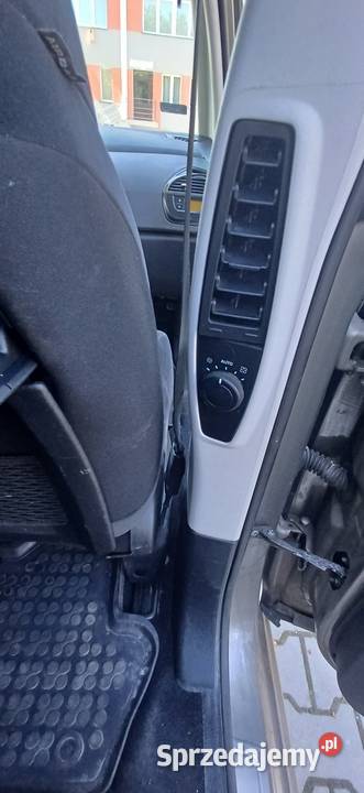 Citroena C4 Grand Picasso Exclusive z 2009 r 16 klimatyzacja C4 Grand Picasso Kielce