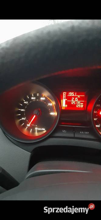 Seat ibiza 4 6j 2009 12mpi bluetooth