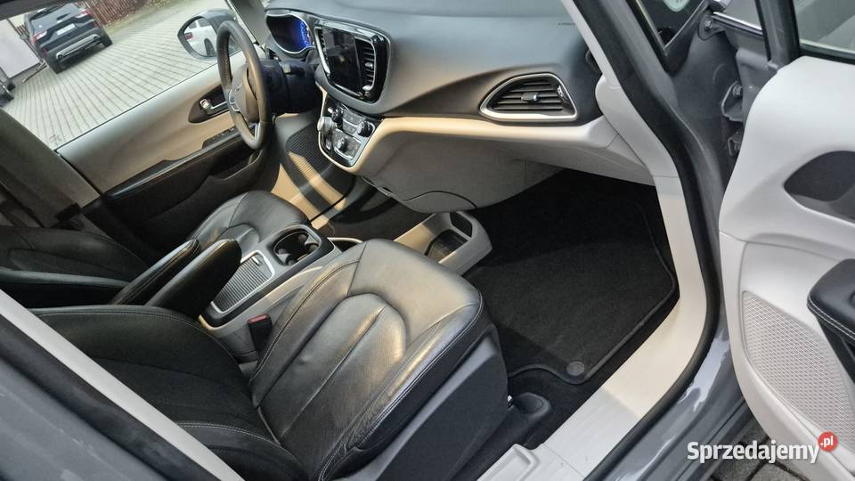 Chrysler Pacifica 2022 blis Radar Kamera asystent pasa ruchu