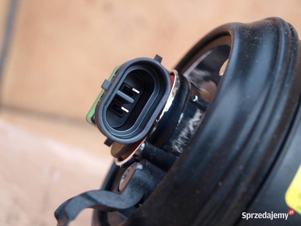 Mercedes C klasa W204 halogen lewy przód nowy Kalisz