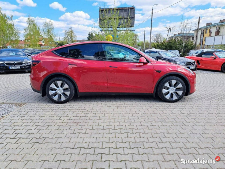 Tesla Y Zgierz