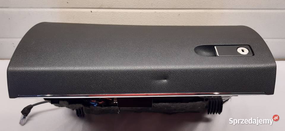 SCHOWEK PASAŻERA MERCEDES W204 A2046800091 Mielęcin