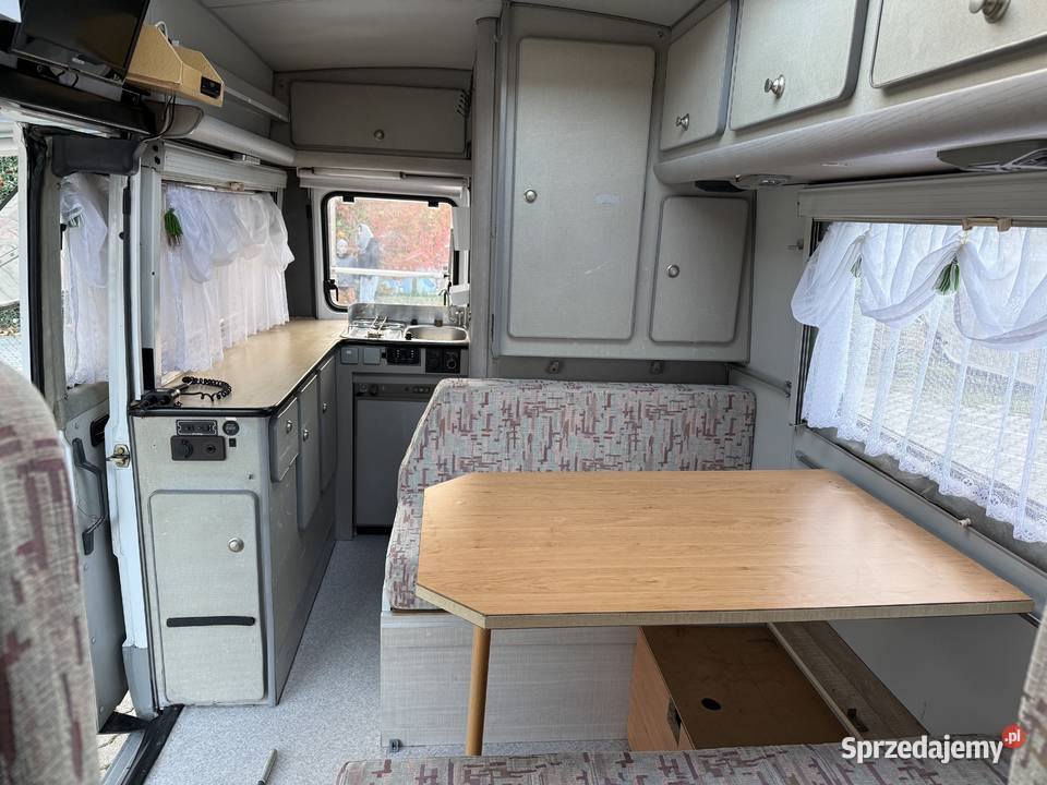 Kamper Mercedes MB100 LaStrada Kampery