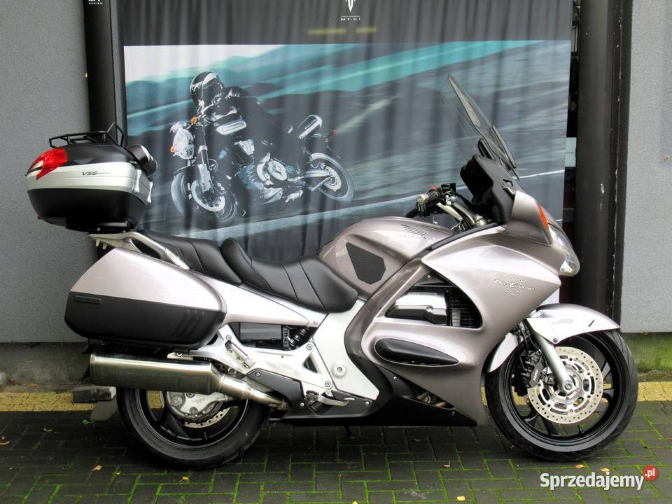 Honda ST 1300 PanEuropean ABS CBS Kufry Oferuję Rok produkcji 2002 Kutno sprzedam