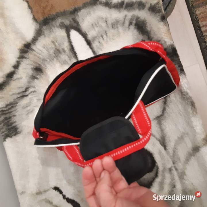 Torba na laptopa czerwona używana tanio torby i pokrowce