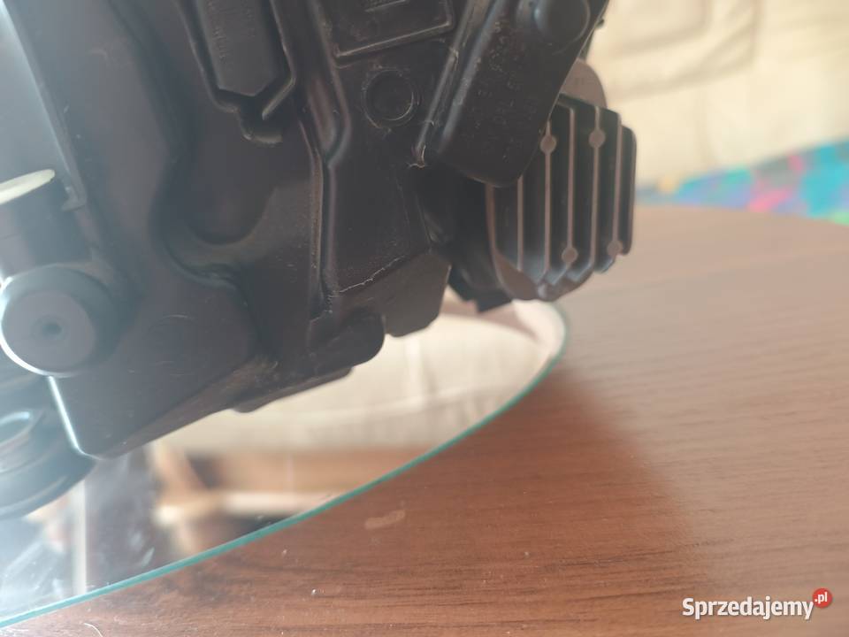 Lampa reflektor prawy skoda octavia IV stan 10000km Bielsko-Biała