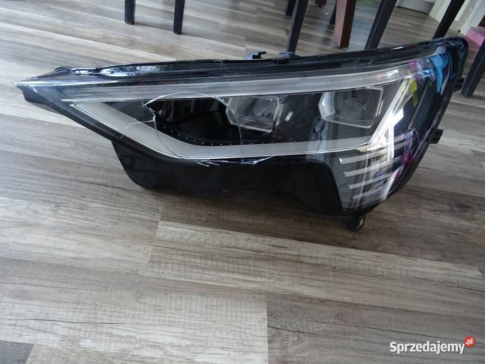 AUDI ETRON REFLEKTOR LEWY FULL LED 4KE941039 Świerzawa sprzedam