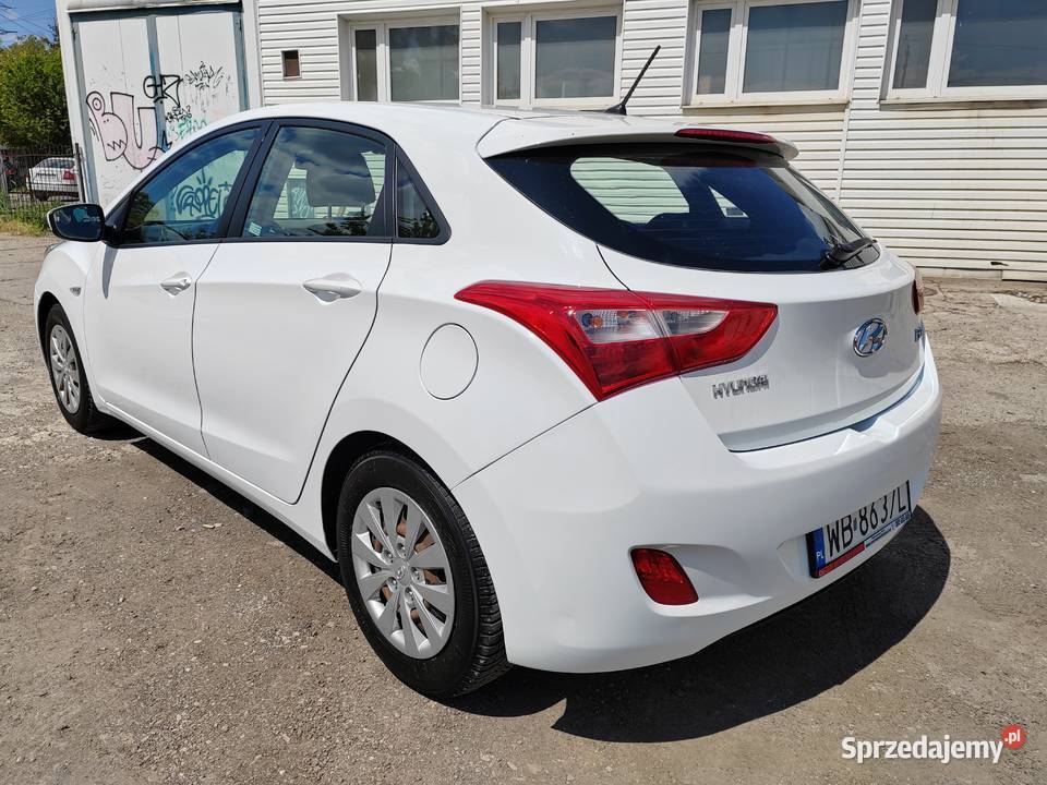 Hyundai i 30 nieuszkodzony Warszawa sprzedam