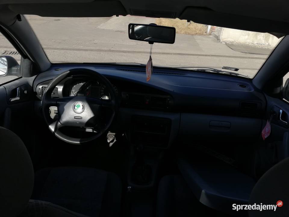 Skoda Octavia 16 benzyna 105 koni niezawodna Poznań