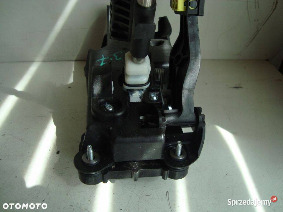 LEWAREK BIEGÓW NISSAN QASHQAI II 341017283R Włoszczowa sprzedam