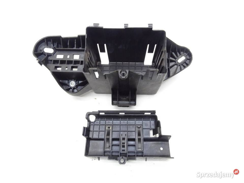 OBUDOWA AKUMULATORA A2465410405 MERCEDES W176 A sprzedam