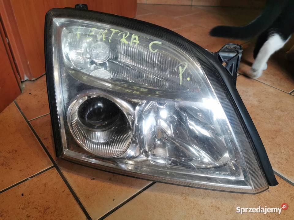 Lampa PRZÓD PRAWA OPEL VECTRA C Margonin