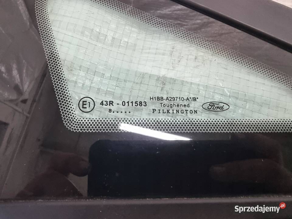 FORD FIESTA MK8 SZYBA KAROSERYJNA PRZÓD PRAWA