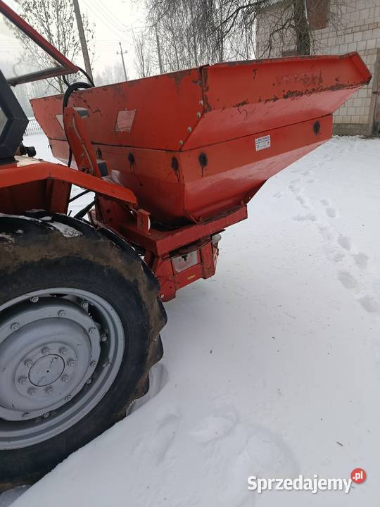 Rozsiewacz Kuhn 921 sprawny