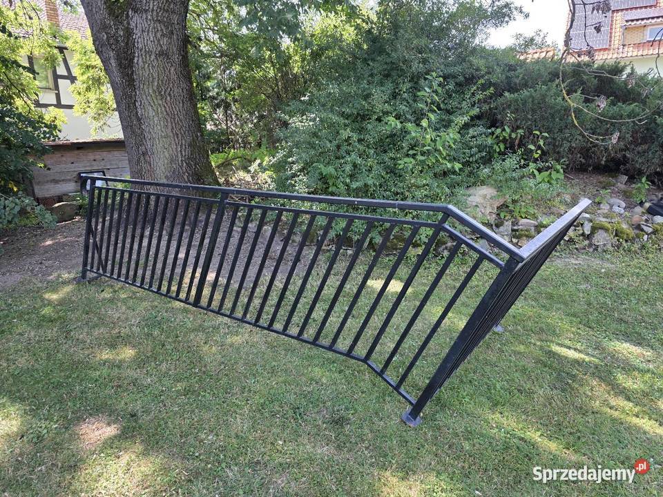 Balustrady schodowe balkonowe stal