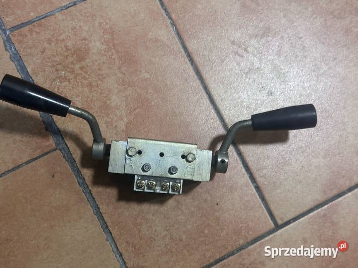 Przełącznik kierunku jazdy wózek widłowy Układ elektryczny i zapłon Antonie