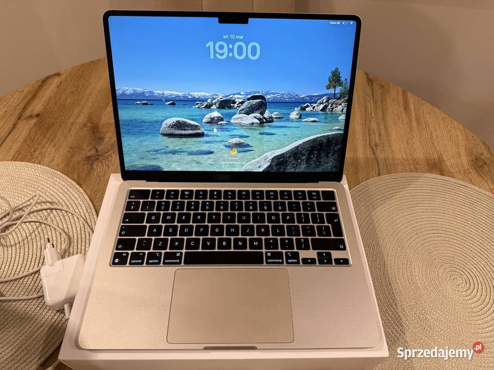 MacBook M2 136 16gb256gb 100 baterii 16GB sprzedam