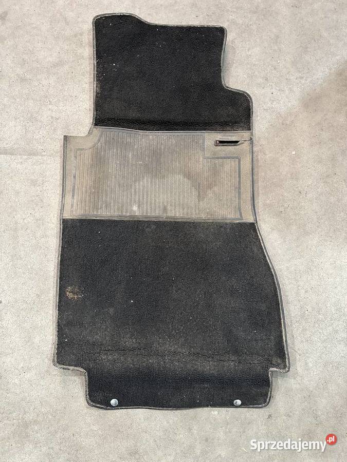Dywan mata podłogowa kierowcy Mercedes W123 OE dolnośląskie Wrocław