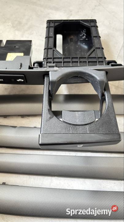 Dekory wnętrza avensis t25 w ładnym stanie Samochody na części pomorskie Chojnice sprzedam