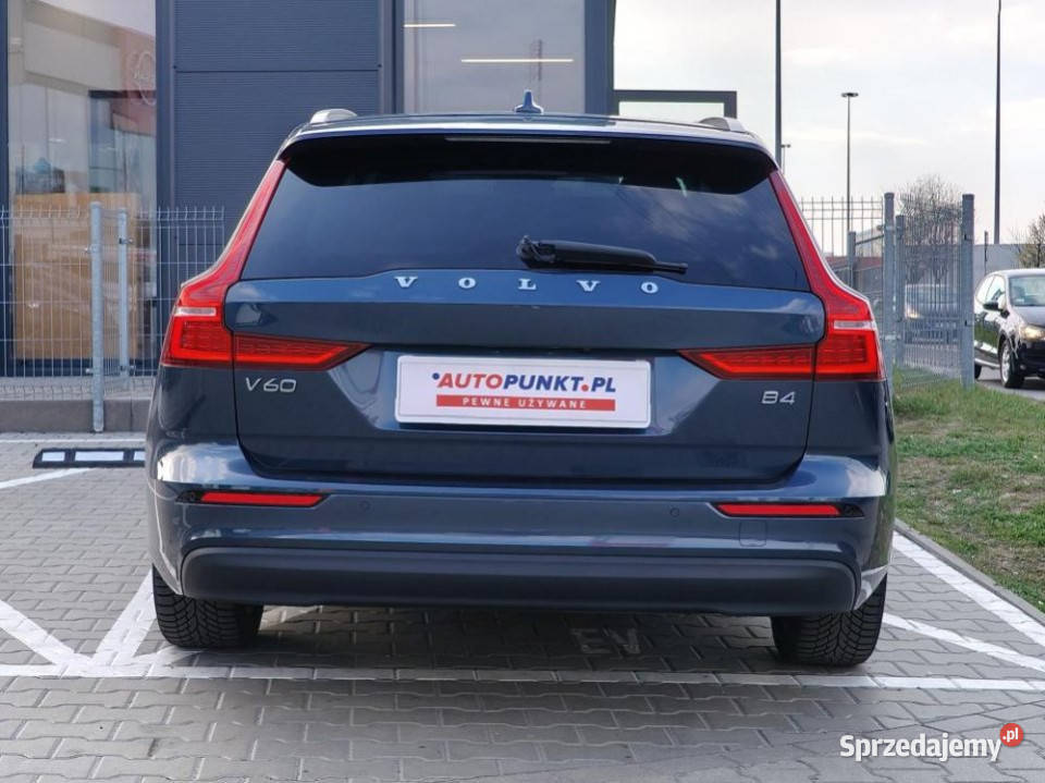 Volvo V60 2022r FV23 bezwypadkowy Skóra Poznań sprzedam