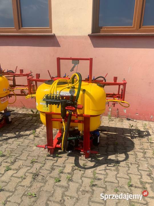 Opryskiwacz 200 litrów lanca 6 metrów wielkopolskie sprzedam