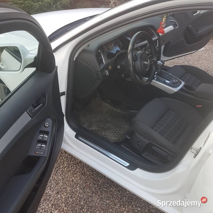 sprzedam audi a4b8 avant 20tdi 143 ASR (kontrola trakcji) A4