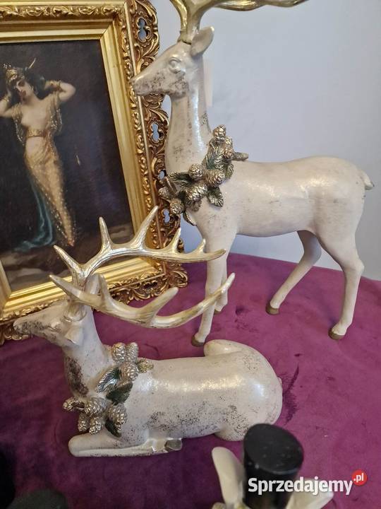 Figurka RENIFER stojący z szyszkami 505 łódzkie Skierniewice