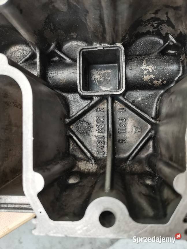 Pokrywa zaworowa Deutzfahr Agrotron 04206231R Wilkowo